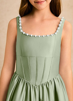 Azazie Enid Girls Formal Blomsterpigekjoler A-Line Perlebesat Stræk satin Gulv-længde Kjole image6