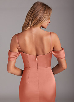 Azazie Saige Abiti da Damigella Abito Tubino in Raso Elasticizzato a Spalla Scoperta Salmone Rosa image8