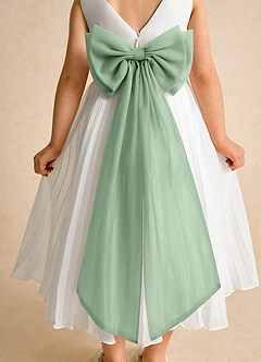 Azazie Margot Abiti da Ragazza di Fiori Abito A-Line in Chiffon Plissettato Avorio Matcha image8