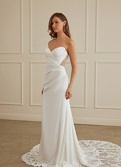 Christian Siriano Bridal for Azazie 2004 Robes de mariée Robe Fourreau en Crêpe Dos Satin Dentelle Diamant Nude image3