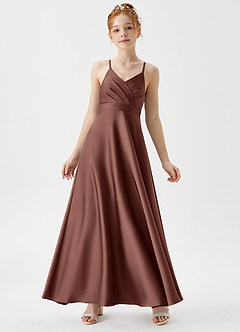 Azazie Avelina Junior Robe Trapèze en Satin extensible Plissée Expresso image1