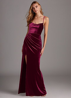 Azazie Kindness Vestidos de damas de honor Vestido de Cabernet de terciopelo de Corte Recto con Cuello V Corsé image3
