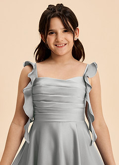 Azazie Kira Junior Vestido de Plata de Satén Elástico de Corte en A con Volante image8