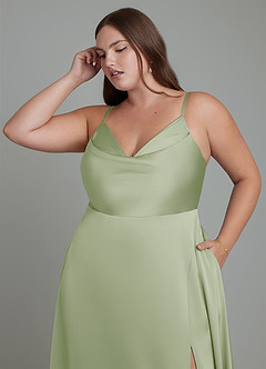 Azazie Sarella Robes de demoiselle d'honneur Robe Trapèze en Satin extensible Plissé Vert Sauge image9