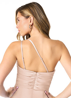 Azazie Eren Robes de demoiselle d'honneur Robe Sirène en Satin extensible Ue épaule Rose Pâle image3