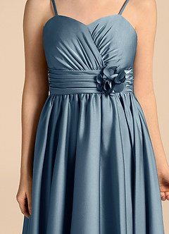 Azazie Catalina Junior Jurk van Stretch Satijn met A-Lijn Sweetheart Halslijn Stoffig Blauw image8