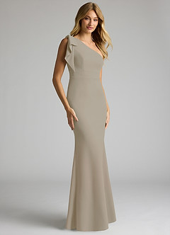 Azazie Rinna Abiti da Damigella Abito Sirena in Crepe Elasticizzato Monospalla Taupe image1