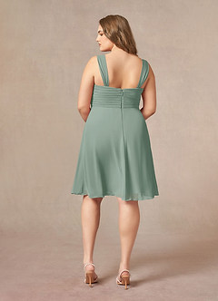 Azazie Olivia Mère de la mariée Robes Robe Trapèze en Mousseline de soie Encolure carrée plissée Sauge D'argent image11