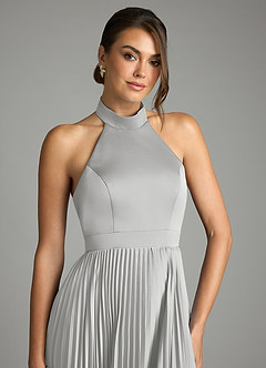 Azazie Zienna 신부 들러리 드레스 A라인 주름진 스트레치 새틴 바닥 길이 드레스 image5