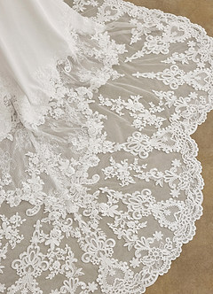 Christian Siriano Bridal for Azazie 2004 Robes de mariée Robe Fourreau en Crêpe Dos Satin Dentelle Diamant Nude image20