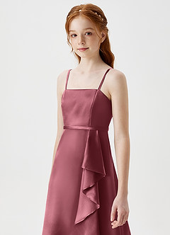 Azazie Kaylee Junior Robe Trapèze en Satiné métallisé avec ceinture Rose Du Désert image6