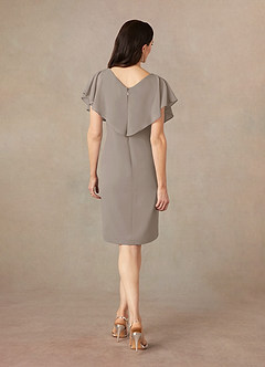 Azazie Julia Abiti per la Madre della Sposa Abito Tubino in Chiffon con Scollo a V a Pieghe Taupe image4