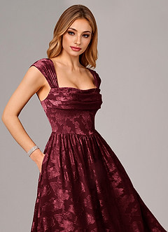 Azazie Hazel Abiti da Damigella Abito A-Line in Burnout Floreale Corsetto Cabernet image2