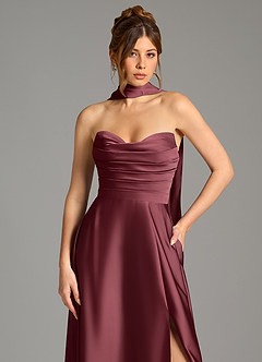 Azazie Ayla Vestidos de damas de honor Vestido Merlot de Satén Elástico de Línea A con Corsé image2