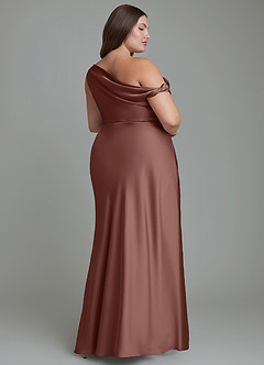 Azazie Emerson Robes de demoiselle d'honneur Robe Sirène en Satin extensible Épaules dénudées Expresso image9