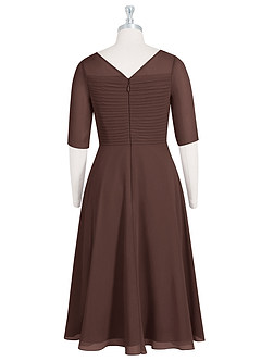 Azazie Naomi Mère de la mariée Robes Robe Trapèze en Mousseline de soie Col bateau plissé Ganache image8