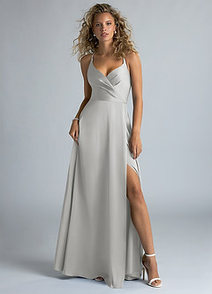 Azazie Davis Robes de demoiselle d'honneur Robe Trapèze en Satin extensible Plissée Argent image2