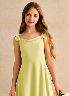 Azazie Puppy Girls Formal Robe Demoiselle D'honneur Fillette Robe Trapèze en Mousseline de soie Plissée Sorbet Citron image6