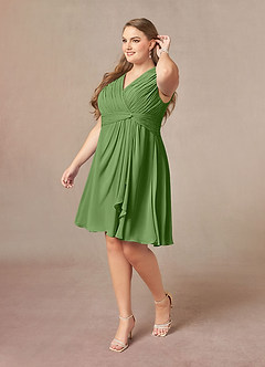 Azazie Theron Mère de la mariée Robes Robe Trapèze en Mousseline de soie Col V plissé Basilic image8