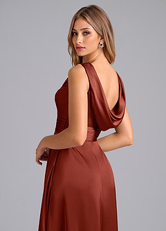 Azazie Karina Robes de demoiselle d'honneur Robe Trapèze en Satin extensible Plissée Terracotta image2