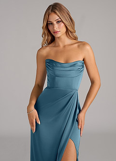 Azazie Johana Robes de demoiselle d'honneur Robe Sirène Convertible en Satin extensible Épaule décolletée Bermude image2
