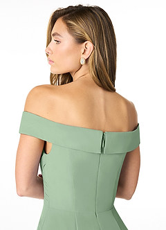 Azazie Lecia Robes de demoiselle d'honneur Robe Empire Convertible en Mousseline de soie Schulterfrei, plissiert Matcha image7