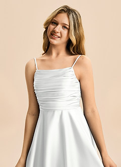 Azazie Miko Junior Robe Trapèze en Satin extensible Plissée Blanc image8
