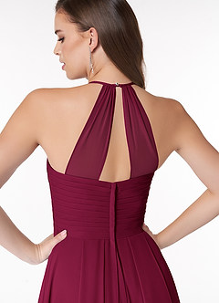 Azazie Ginger Vestidos de damas de honor Vestido Borgoña de Gasa de Línea A con Halter Plisado image3