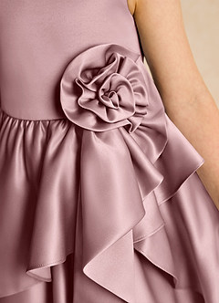 Azazie Hermia Robe Demoiselle D'honneur Fillette Robe Trapèze en Mat Satiné Sans manches Rose Poussiéreuse image6