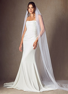 front Jenna Pearl Cathedral Length Veil