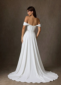 Azazie Ganelle Robes de mariée Robe Trapèze en Crêpe Dos Satin Encolure en Forme de Cœur Blanc De Diamant image2