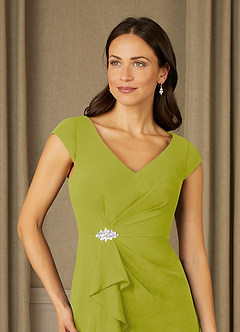 Azazie Nola Mère de la mariée Robes Robe Fourreau en Mousseline de soie Col en V Plissé Citronnelle image4