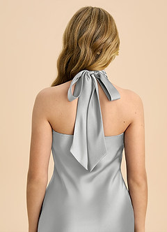 Azazie Chickie Junior Robe Fourreau en Satin extensible Plissée Argent image6