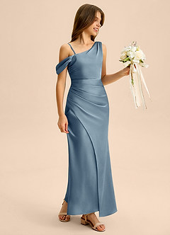 Azazie Madelyn Junior Robe Fourreau en Satin extensible Épaule décolletée Bleu Poussiéreux image6