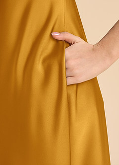 Azazie Sissy Junior Abito A-Line in Raso Elasticizzato a Spalla Scoperta Caramello image7