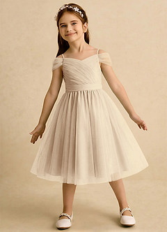 Azazie Lila Girls Formal Robe Demoiselle D'honneur Fillette Robe Trapèze en Tulle Épaule décolletée Champagne image3