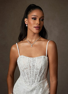 Azazie Hari Vestidos de novia Vestido de Diamante Blanco de Encaje de Corte Recto con Escote de Corazón image6