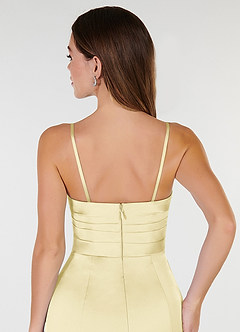 Azazie Yola Vestidos de damas de honor Vestido de Sorbete De Limón de Satén Elástico de Corte Recto Convertible con Cuello en V Plisado image8