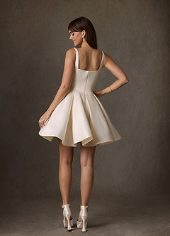 Azazie Zelina Vestidos de novia Vestido de Champán de Satén de Corte en A con Escote de Corazón image6