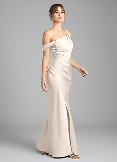 Azazie Madelyn Vestidos de damas de honor Vestido Alabastro Blanco de Satén Elástico de Corte Sirena Convertible con Un hombro image5