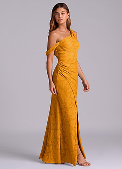 Azazie Madelyn Abiti da Damigella Abito Convertibile Sirena in Burnout Floreale Monospalla Caramello image5