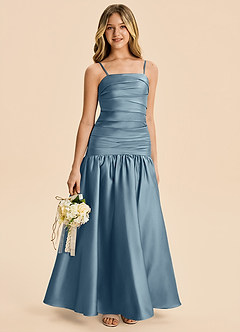 Azazie Romi Junior Robe Trapèze en Satin extensible Plissé Bleu Poussiéreux image1