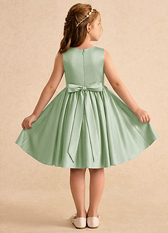 Azazie Prima Blumenmädchenkleider A-Linie Schleifen Matte Satin Kleid Staubiger Salbeigrün image2