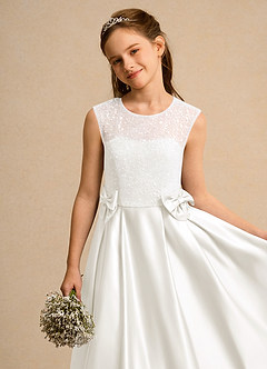 Azazie Candy Girl Jurken voor bloemenmeisjes Baljurk Jurk van Mat Satijn Boog Ivoor image8