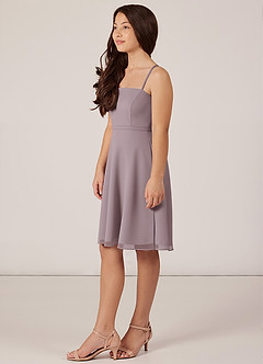 Azazie Kalie Junior Robe Trapèze en Mousseline de soie avec ceinture Agave image3