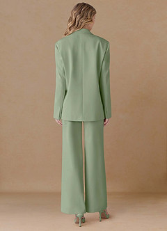 front Amelia Staubiger Salbeigrün Hochwertiger, zweiteiliger Oversize-Anzug aus hochwertigem Webmaterial
