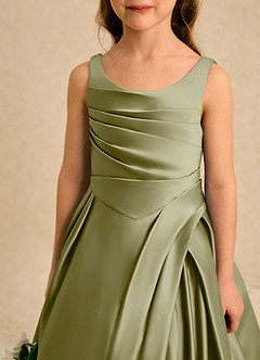 Azazie Audrey Blumenmädchenkleider A-Linie Plissee Matte Satin Kleid Moosgrün image5