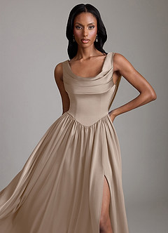 Azazie Novi Robes de demoiselle d'honneur Robe Trapèze en Satin extensible Avec poches Taupe image3
