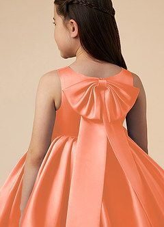 Azazie Bo Peep vestidos de niña de las flores Vestido de Atardecer de Satin Mate de Corte En A con Lazo image5