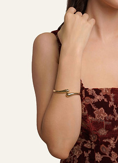 front Waterdrop Wrap Bangle